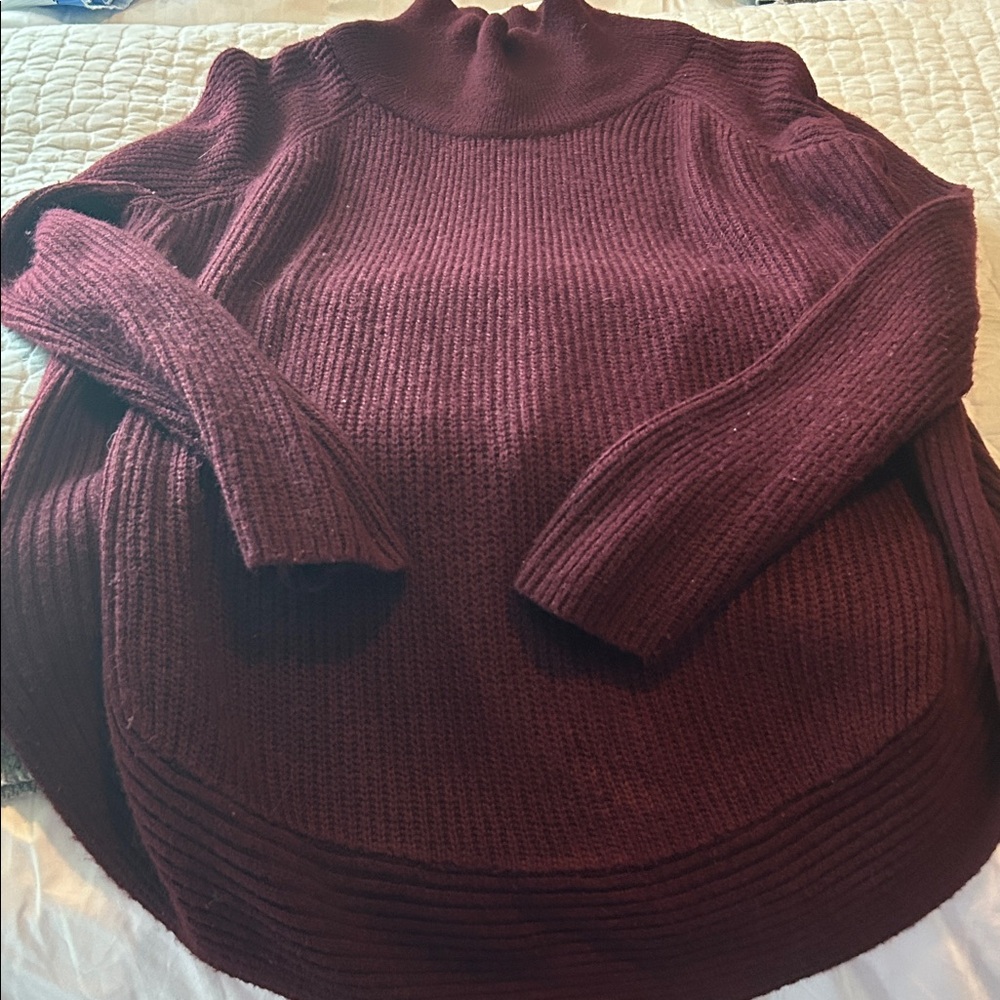 Sweet Romeo‎ sweater
